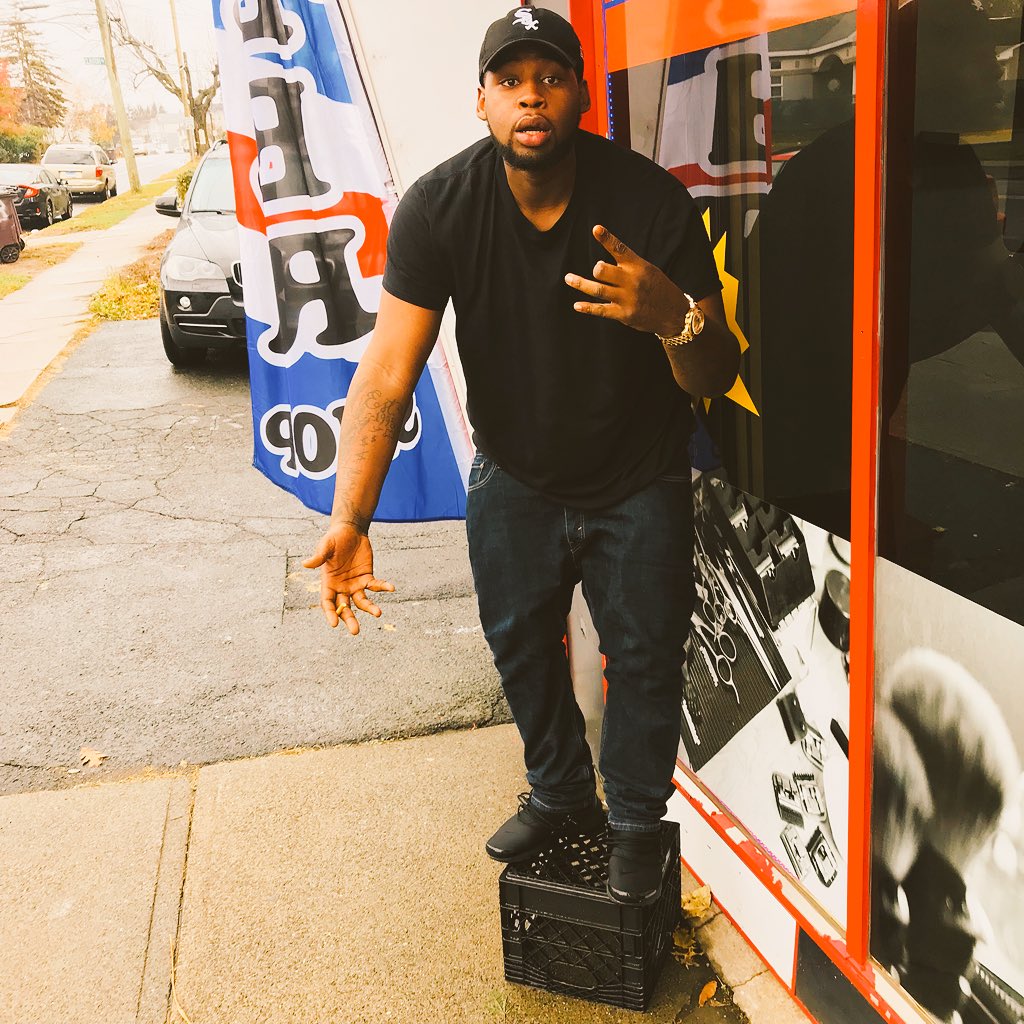 tylonhardy's tweet photo. #NewProfilePic #eastside 🅱️💯 https://t.co/LhG5O6pAWS