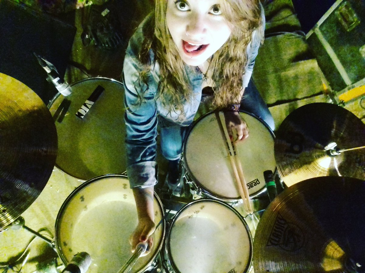 ingrithdrums's tweet photo. #drummer #drumgirl #vickfirth https://t.co/xZcO6N6ir0