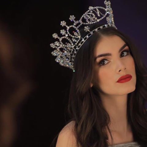 MVRNoticias's tweet photo. La verdadera ganadora de #MissUniverse es Denisse Franco. Reina sin corona. #Mexico https://t.co/9NQGtxIGNM