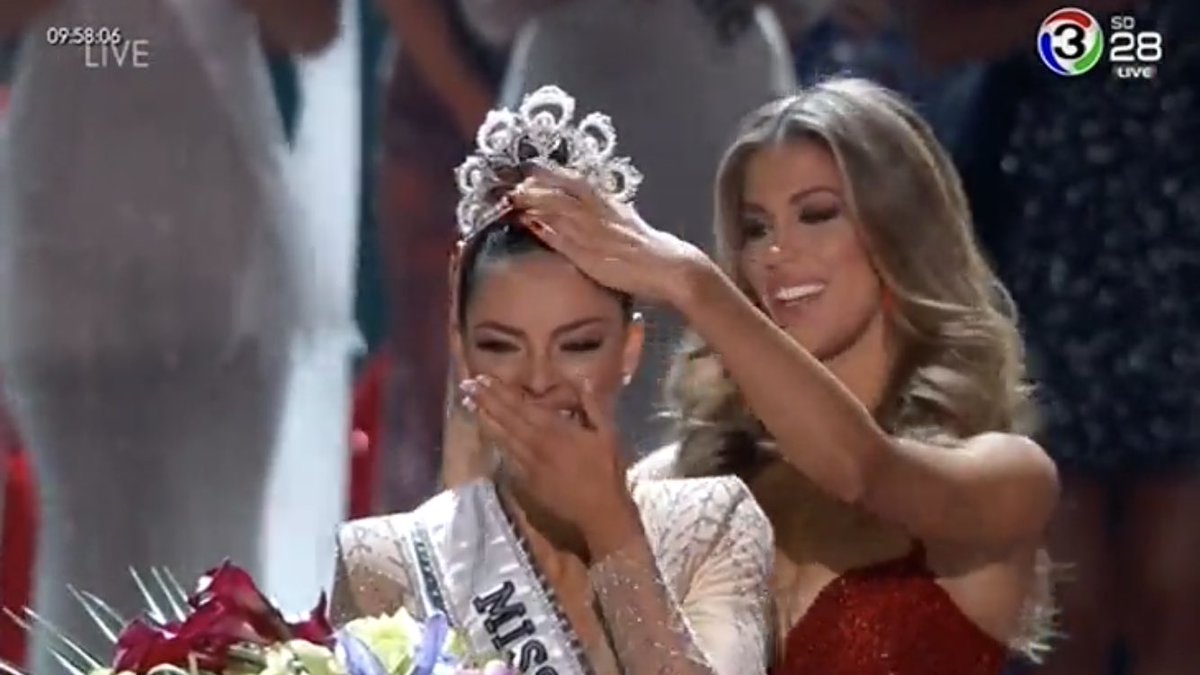 DichanMagazine's tweet photo. ขอแสดงความยินดีกับ Miss Universe คนล่าสุด Demi-Leigh Nel-Peters จากประเทศ South Africa ด้วยค่า 👑 

#DichanUpdates #DichanEntertainReport #MissUniverse https://t.co/BMR1pq0xKc
