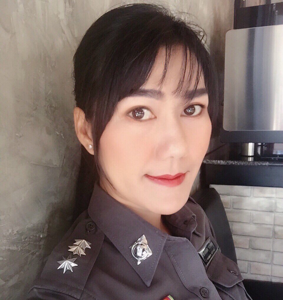 bum_2918's tweet photo. ตำรวจอุบลเป็นกำลังใจให้น้องมารีญาสู้ๆ #MissUniverse #thailand #ตํารวจภูธรจังหวัดอุบลราชธานี https://t.co/Zn05TdDD3u