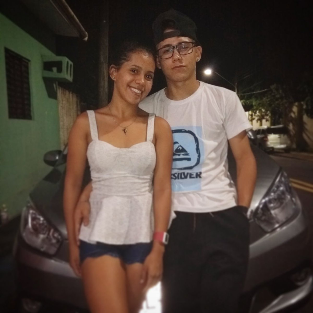 MillyCris05's tweet photo. Só te amo ! 😍😎💙👫 https://t.co/A3wszFeLmE