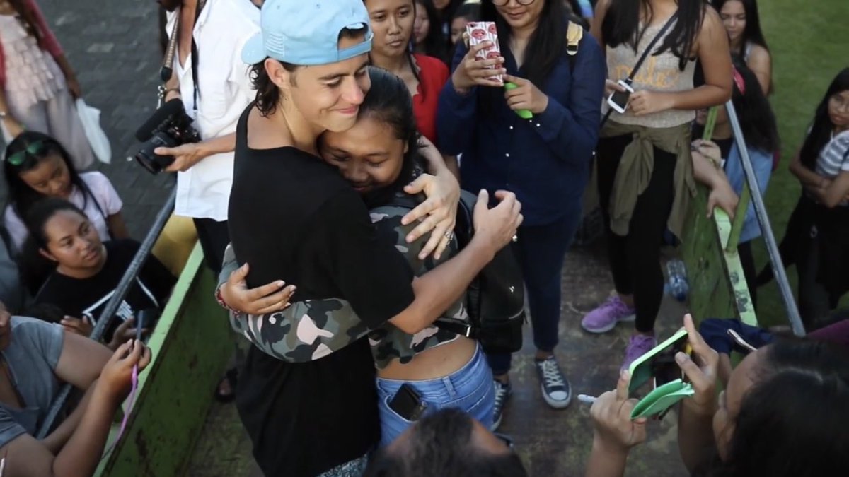 gagemariefrench's tweet photo. THIS IS ALL I WANT @Nashgrier #NashsNewVideo https://t.co/I8WReWRJAI