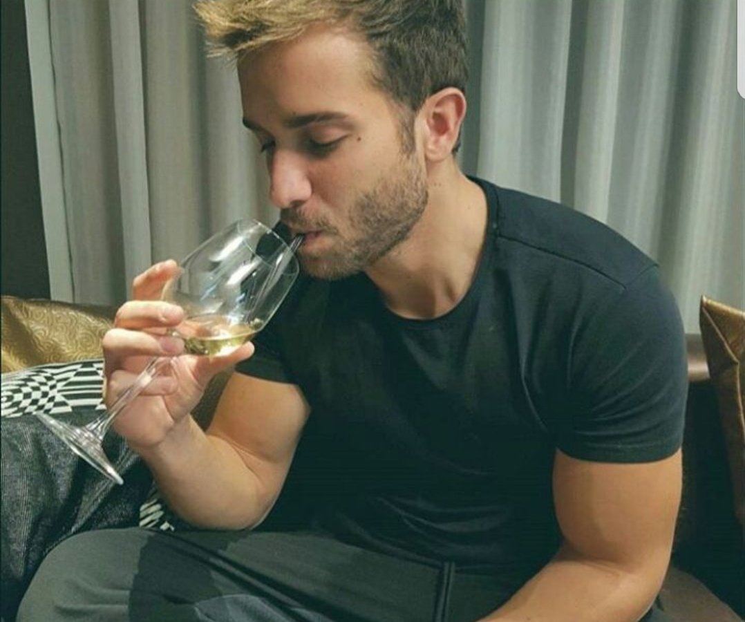 doalcarcarmen's tweet photo. @mluzneve @Carmenbarcaru @carosev1 @nimalevy @Funcasta_80 @PaquiARNerva @EcPabloAlboran @kospisa @Flakys32Maria @pabloalboran @carmencitaff46 @NoviasDeAlboran @claudiareal24 @smarial4 @ALMITA_MARTINEZ @LaAhVe @maregosco @VitoCampuzano @AnaSolepaz @lalety85 #buenasnoches aunque de este lado del atlántico apenas son las 6:00 pm.... pero dormiré
muy bien hoy ❤ ! #PromoColombia🇨🇴 #Prometo https://t.co/UHGQHJN7zu