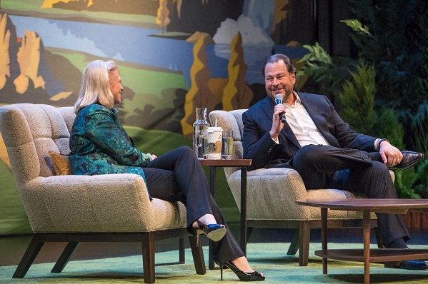 jo_pettifer's tweet photo. 5 Key Insights About Digital Marketing from Dreamforce 2017 https://t.co/x7uoHDK1Jq https://t.co/I91NGIxe37