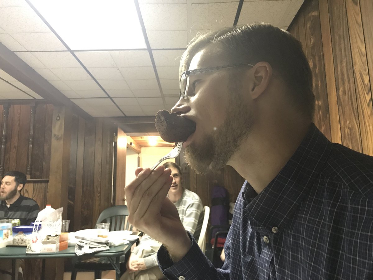 wc_dang's tweet photo. Who eats brownies with a fork? @RainUltimate what did you teach him?! https://t.co/ngw1D5OGK6