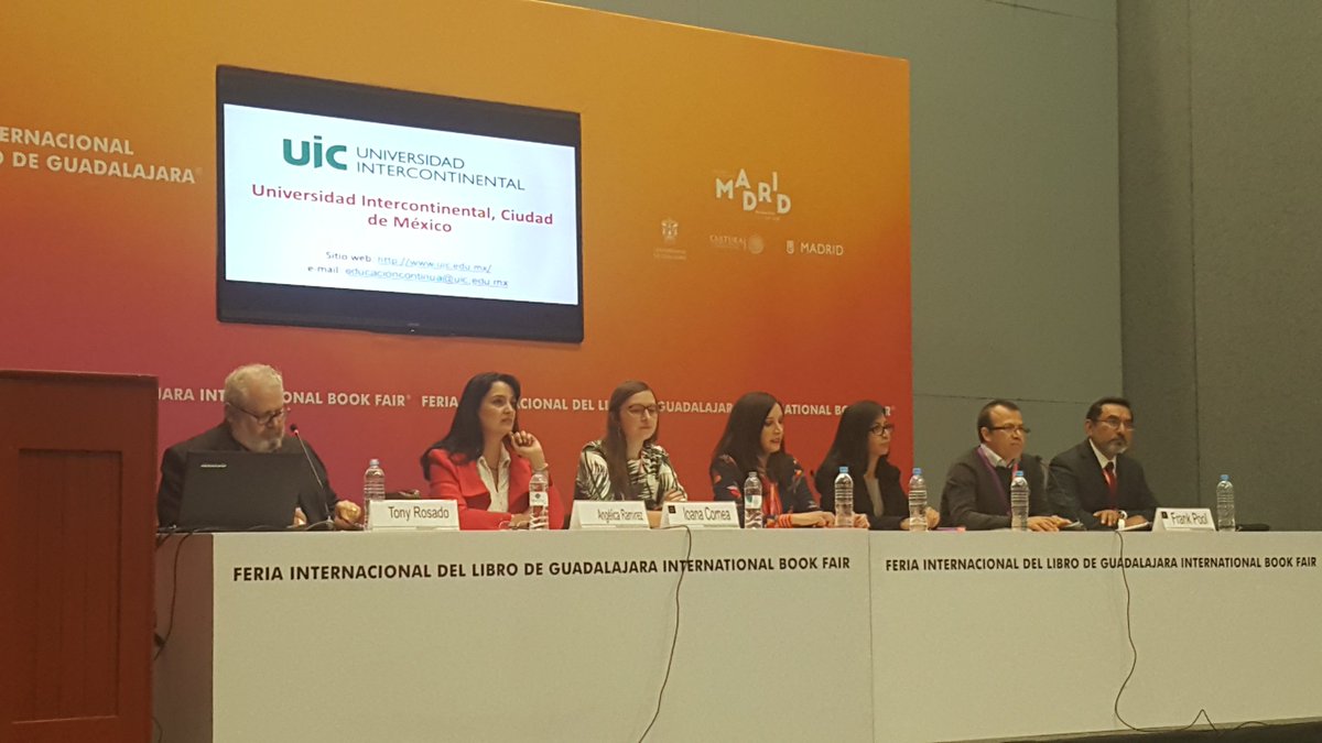 rfchimal's tweet photo. Angélica Ramírez @Universidad_Ahu; Iona Cornea @ENALLTUNAM; Annie Hernández @UAG_Oficial; Raúl Fdz. @uicmx y Frank Pool https://t.co/CZKjgko9Qt dan a conocer sus programas de educación continua para traductores e intérpretes #SJ2017 #tr8n #traducción https://t.co/BjqcZwrNrb