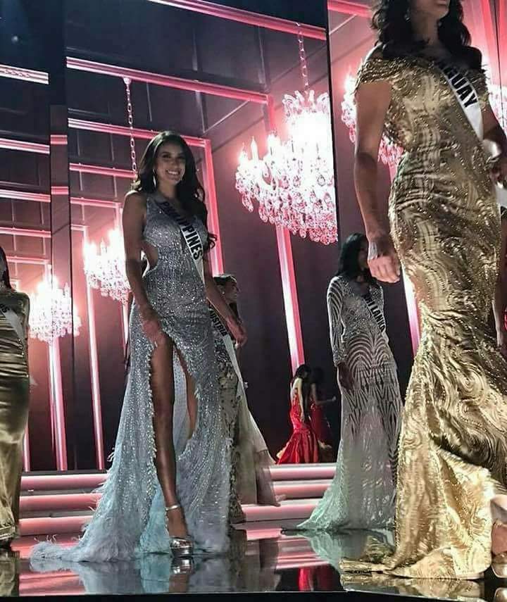 rjjavarise's tweet photo. Kabugan na! Crown for the Philippines. #MissUniverse #PhiIippines https://t.co/Td6a3wOkpT