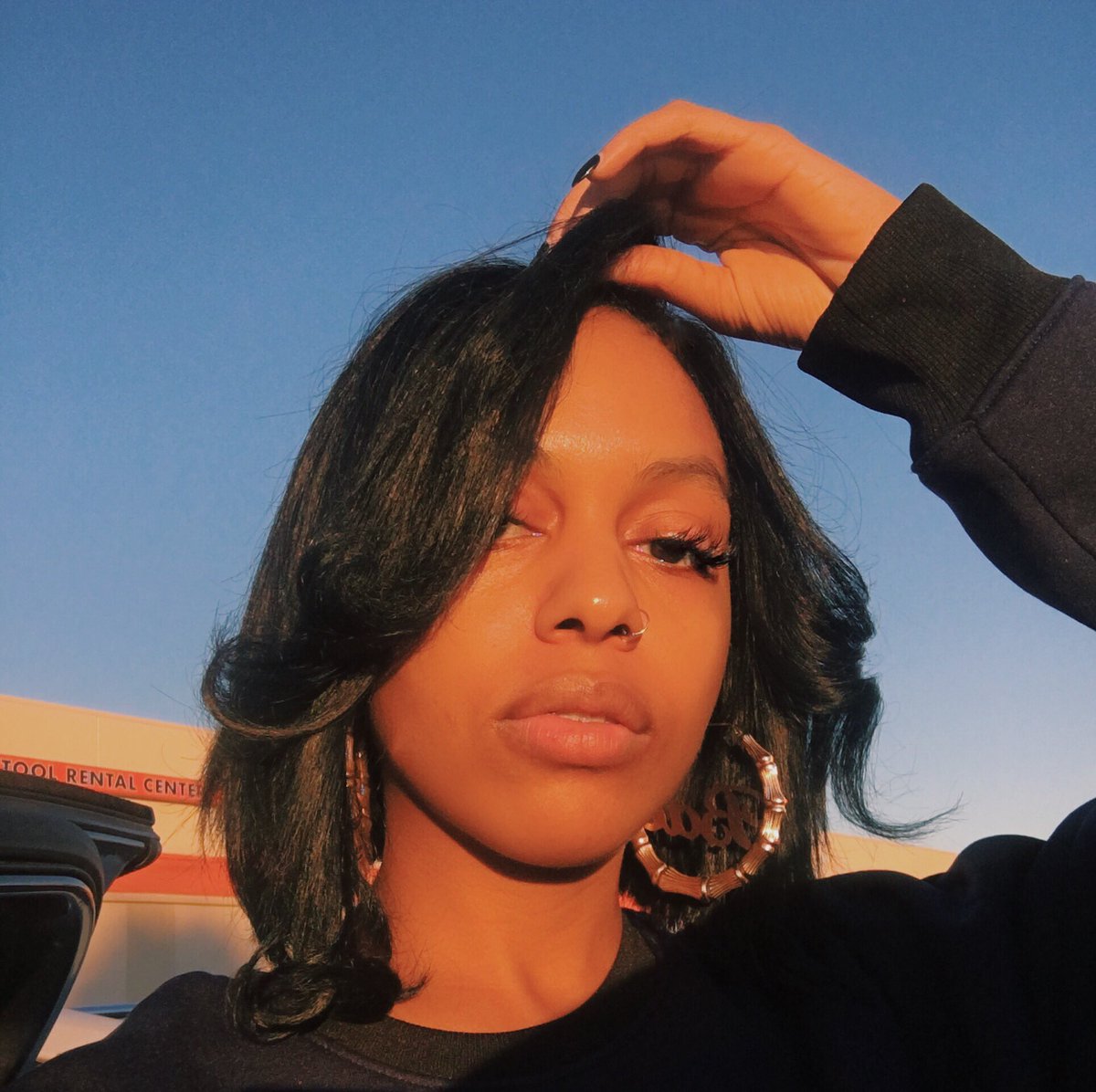 bahjarodriguez's tweet photo. 🤷🏽‍♀️🤷🏽‍♀️ https://t.co/zqKTsTZa3M