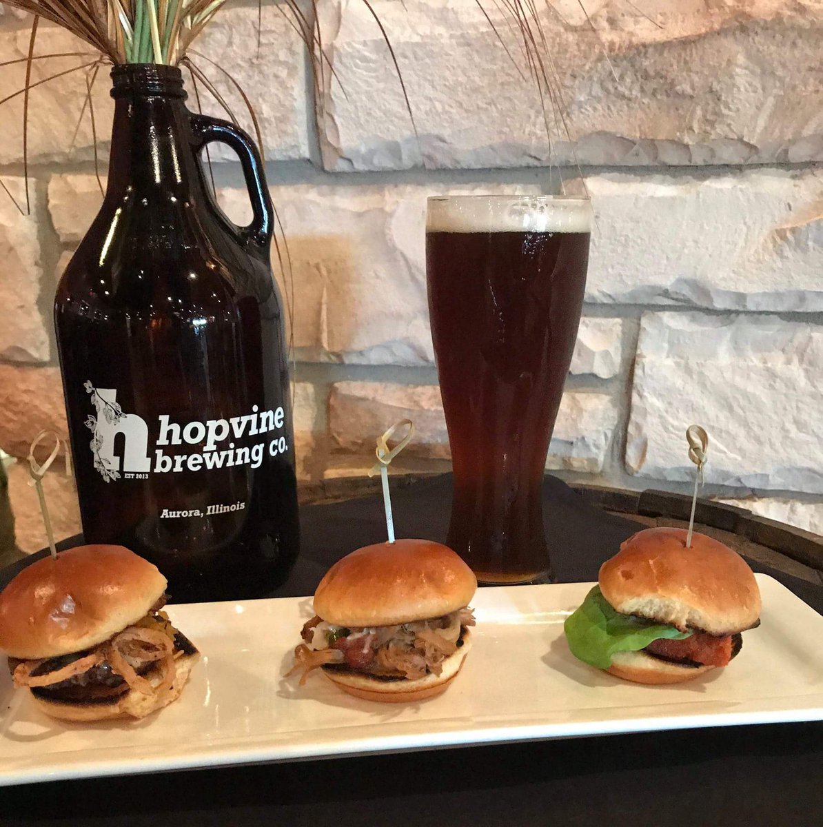 HopvineBrewing's tweet photo. Hmm, what's best about Sunday? Our $4 #BloodyMarys, our $2 #BeerMimosas, our infamous #SundaySliders special OR trivia w Jessica from #Go4itEntertainment? Tough call. Better see for yourself. https://t.co/q8uH71Vsh1