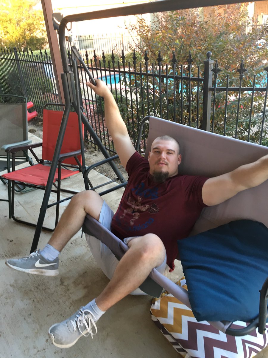 MonteSparkman's tweet image. #bigmanproblems