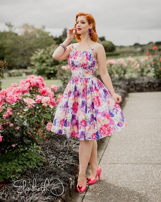Sarsparilly's tweet photo. We have teamed up with MDreams shoes and @missvictoryviolet to create this outfit. Check out Ella's review of both and more stunning images on her blog. #pinupstyle #sarsparilly #mdreamsshoes https://t.co/CebYSujwF4