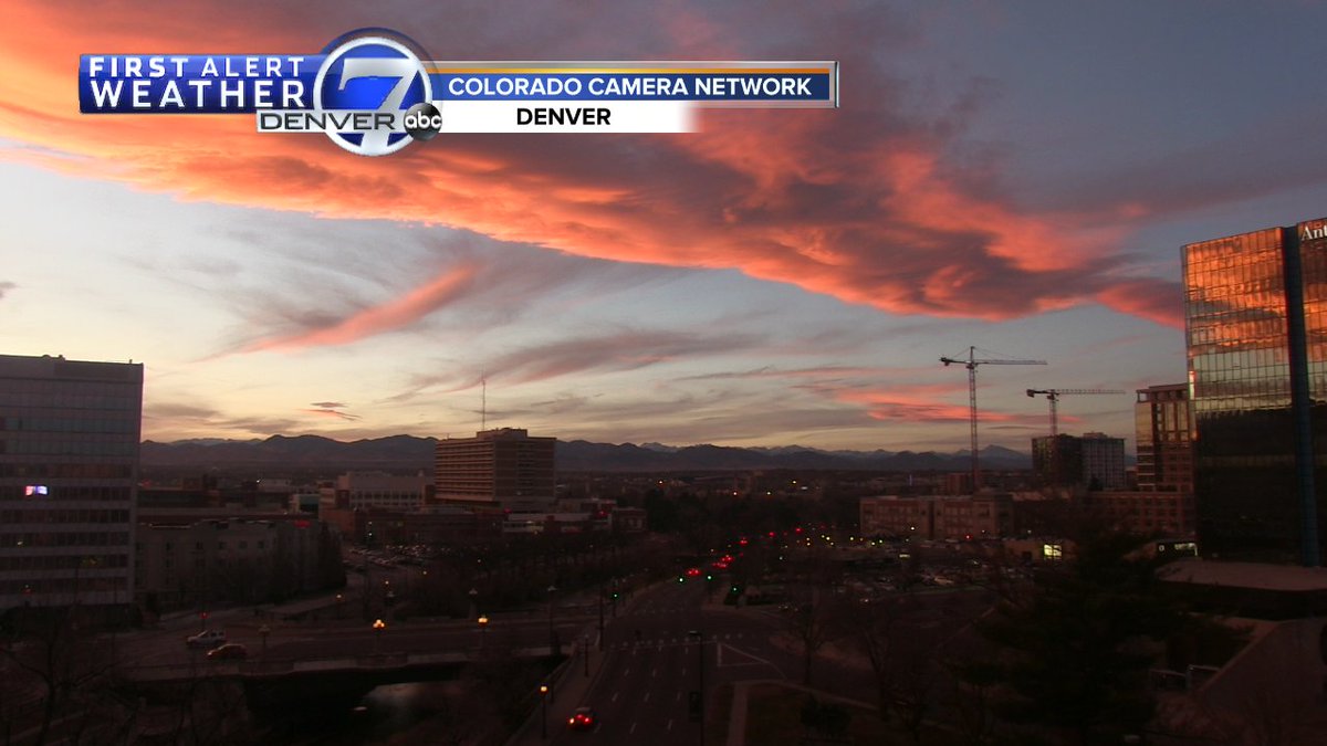 staceydonaldson's tweet photo. Another amazing sunset after a record 74 degrees in Denver today! #denverchannel https://t.co/L1VbGF7QOI