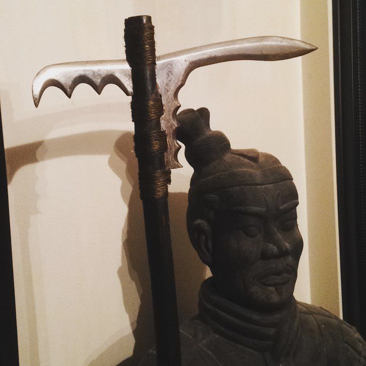 PROTEGOR's tweet photo. Did i ever show you my 戈, a Chinese ancient halberd (古兵器), recently forged in France based on a model seen in Shanghai museum? #hoplology #weapons #antiques #antiqueweapons #oldweapons #chineseweapons #halberd #xian #bingmayong #hallebarde #hast #bla… https://t.co/BKpyQxAZiR https://t.co/ekMj8udOG9