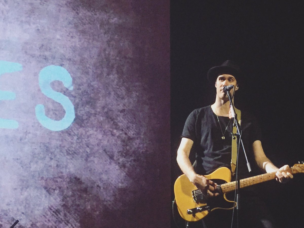 AbsintheLemon's tweet photo. Too much is never enough for Bob Moses! #LiveInShanghai 🙌🏻🤟🏻💕 @Bobmosesmusic https://t.co/Cl1pGiI0nJ
