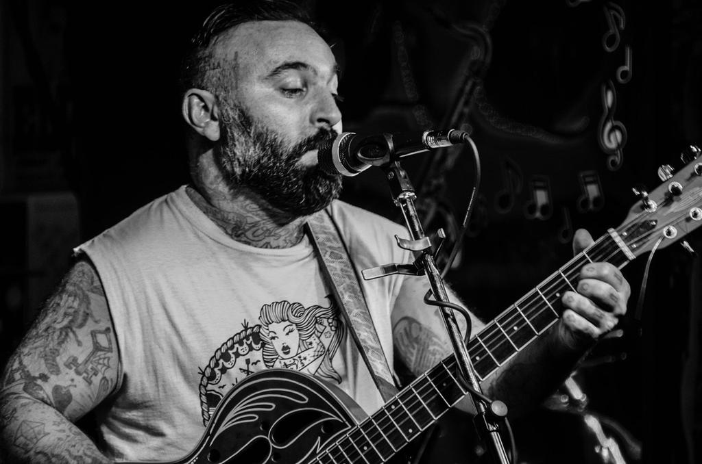 Foto de Laura Gonzalez
#ilustrespatilludos #chigrebilly #punk #hillbilly #rockandroll #gijon #asturias
