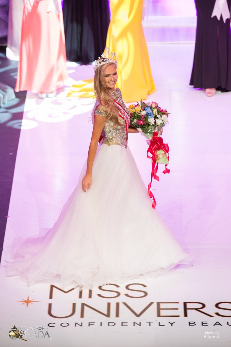 MUniCanada's tweet photo. Miss Universe 2017 Begins. Watch Lauren Howe our Miss Universe Canada, Live on Fox Now. #MissUniverse #MissUniverse2017 #MUC2017 #MissUniverseCanada #MissUniverseCanada2017 https://t.co/esI2kcjX7Z