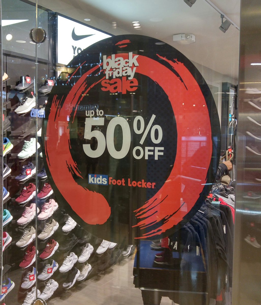 Ark_eh's tweet image. Hey @BradWarner, do you think this Enso means it's a sale approved BY Zen Buddhists or strictly FOR Zen Buddhists?
Regardless, it's nice to be included in the holiday shopping season.
Mainstream baby! 😃👍