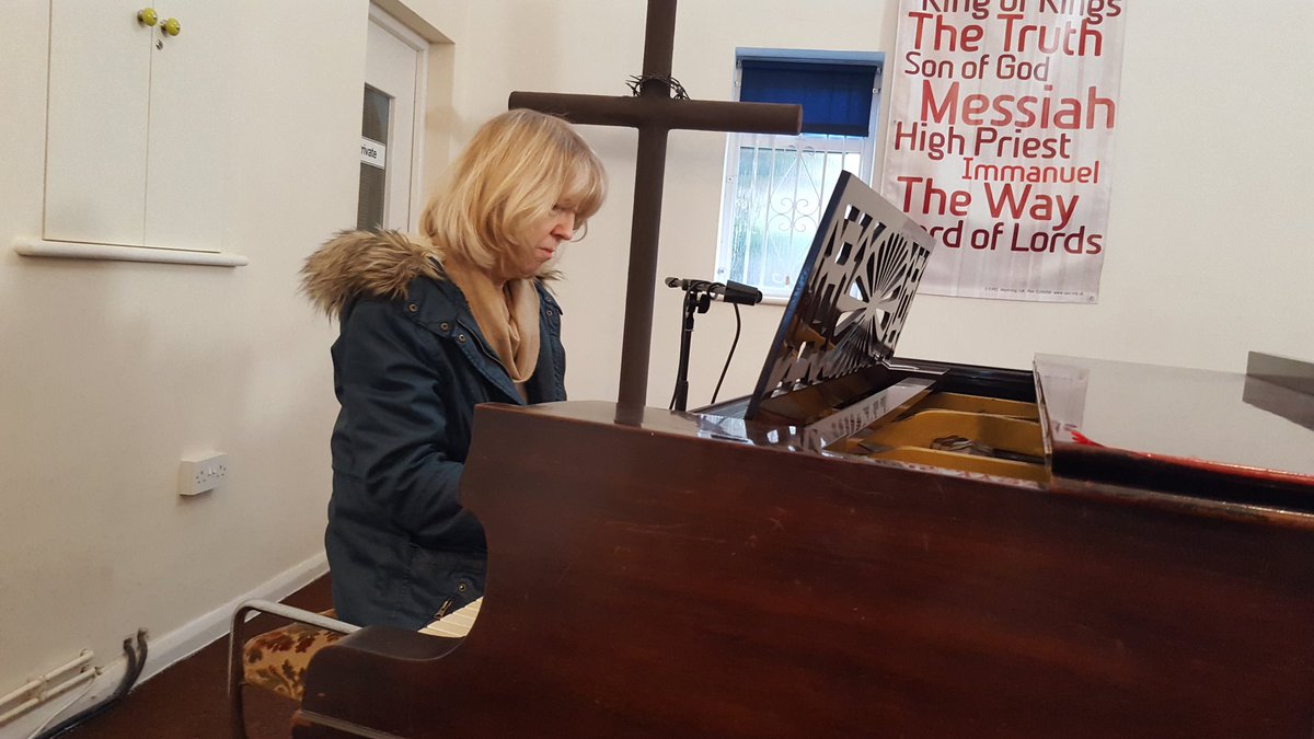 shcflondon's tweet photo. #SpiritFilledPianist #SundayWorship - 26Nov2017 @shcflondon @RegionsBeyond_ https://t.co/7kpi1uE5s4