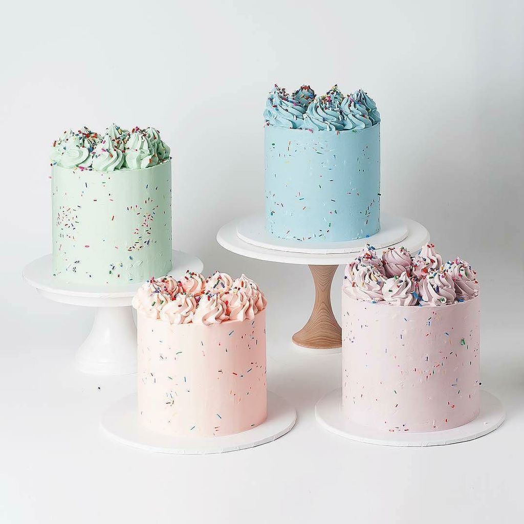 cupcakeproject's tweet photo. Which color is your favorite?
Repost from @cake_ink - 4 x the fun 🍰 .
.
.
Ready to up your Instagram game in an authentic way? Click the link in my profile for details. .
.
.#gloobyfood #buzzfeedfood #nomnom #pastels #pastel #cakelove #huffpostta… https://t.co/P9EJfL8Mm1 https://t.co/uhUvGxLvfS