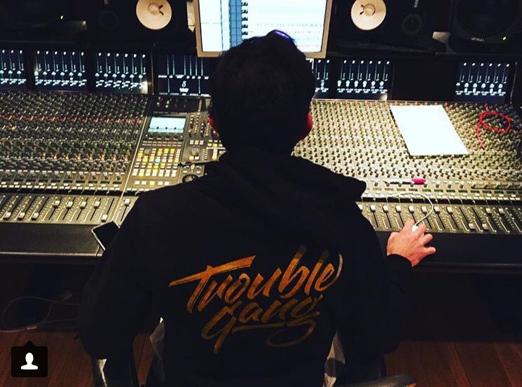 Maracuzza's tweet photo. Modern World Studios Recording Session - England🇬🇧 https://t.co/dBTd8x4ALr