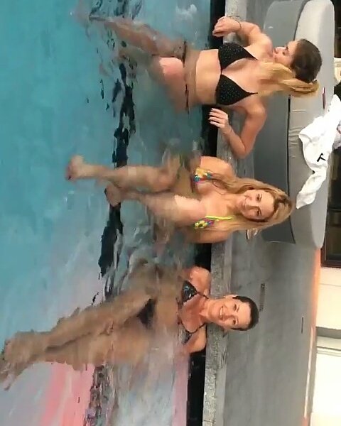 alecarcamo6's tweet photo. @Kimy2Ramos  @LANCE2R @PamelaRenza https://t.co/9viPo1ccti