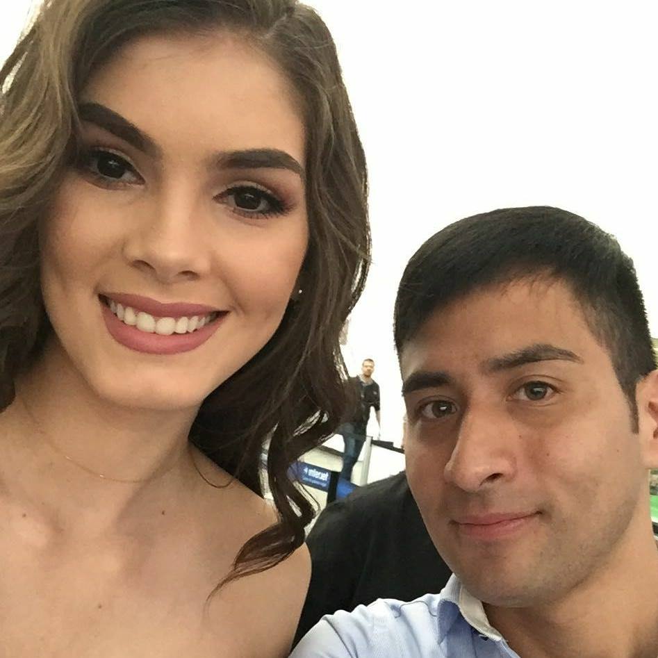 Rafainterjet's tweet photo. Arriba México!!! Con todo vamos Denisse #MissUniverse #Mexico https://t.co/UD6Yur2YFW