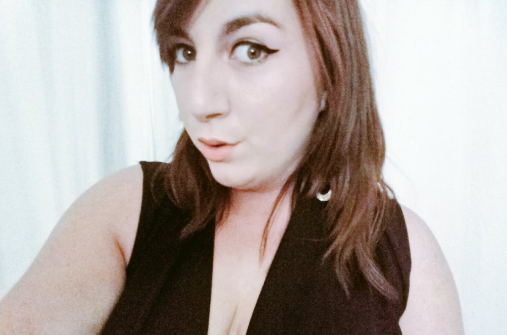 Melworld__'s tweet photo. Thanks to one of the best person in this world to make me feel so confident in me, @the_ryan_kelley
#SelfieForRyan https://t.co/GkG5udD5Rb