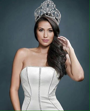 JhoeyPascua's tweet photo. We, as a Filipino. Divided we fall, united we stand. If you want our country to win, tweet and/ or retweet this. 

#MissUniverse #Philippines https://t.co/YKhV6eB1uX