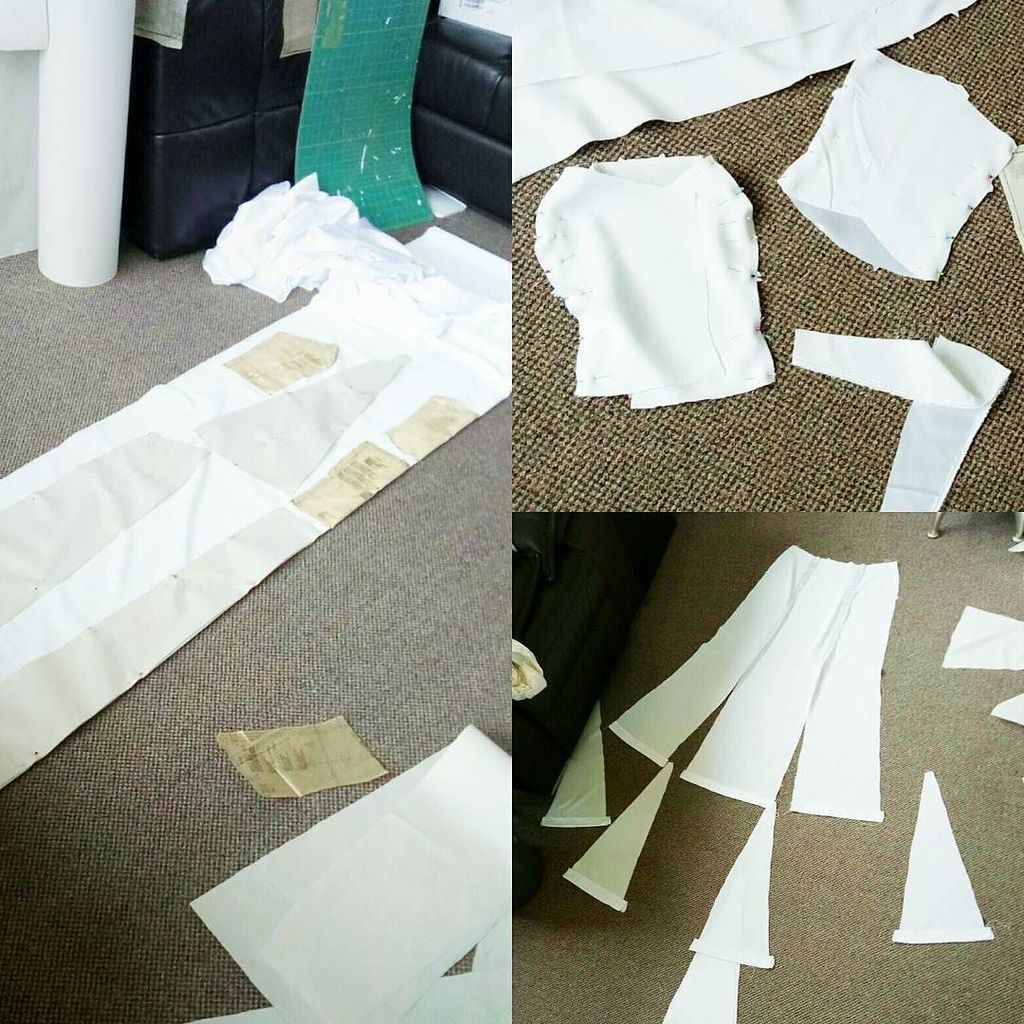 ShadowleafTV's tweet photo. Cutting out the fabric pieces and attaching godets into the dress panels, etc! Much sewing.
Plus gotta do everything twice cause for the first time in my life I'm making something lined, haha! ~
#NewLookPattern #sewing #cosplay #cosplaygirl #shadowleafco… https://t.co/RALmBkVKbx https://t.co/h04Qu4kTKQ