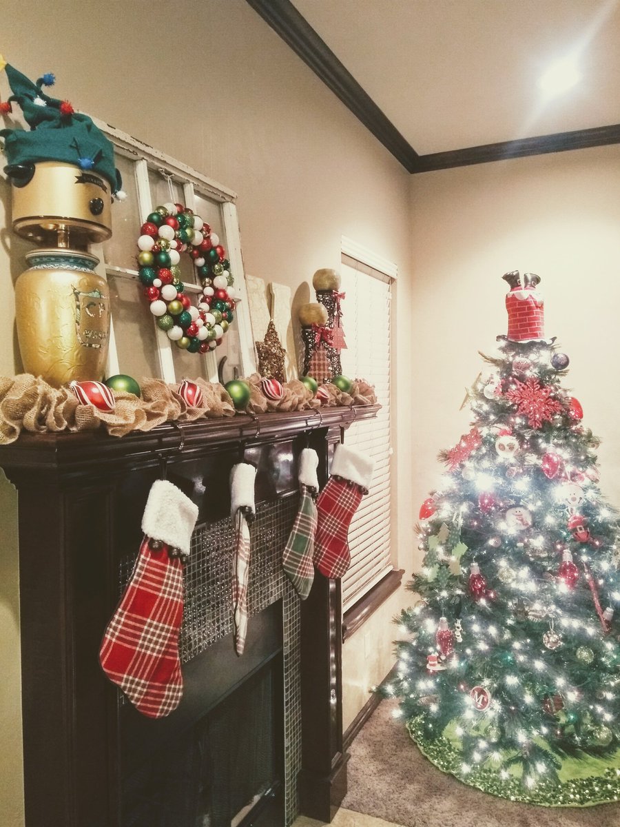 whatacrock1's tweet photo. And the stockings were hung by the trophy with care... https://t.co/Ee6r1debBJ