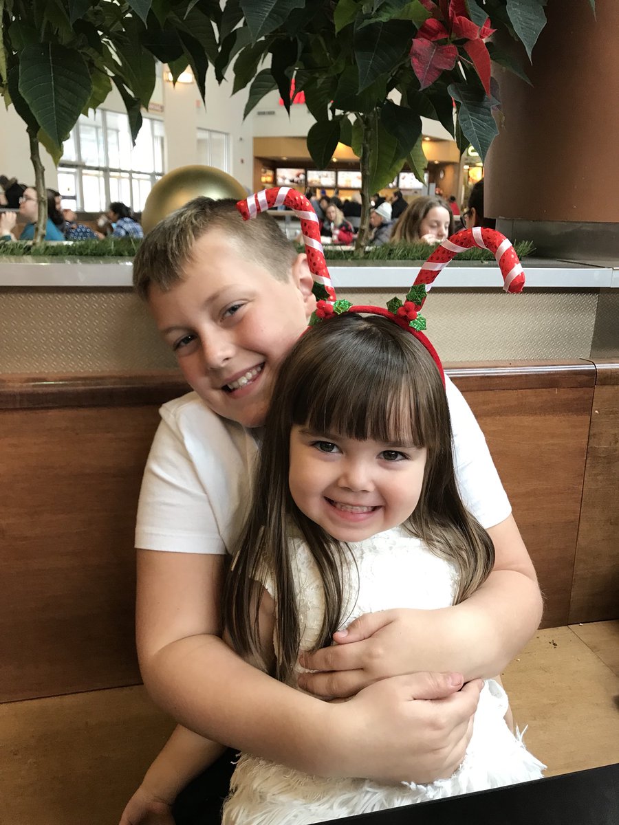 aliceRees7's tweet photo. Fun day out with these two cuties!! https://t.co/Hu89YjJnEg