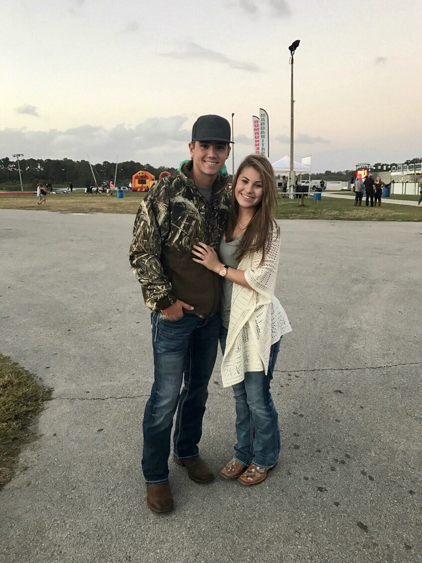 FalabellaTaylor's tweet photo. So in love with you💞 https://t.co/sbDeD9eBtU