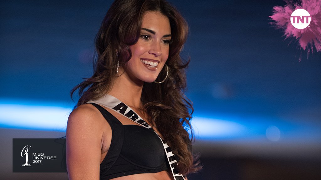TNTLA's tweet photo. ¡Cuatro de las más fuertes participantes de la noche! #MissUniversoTNT 

🇨🇱🇦🇷🇨🇴🇻🇪 https://t.co/GybkbYwJ3Z