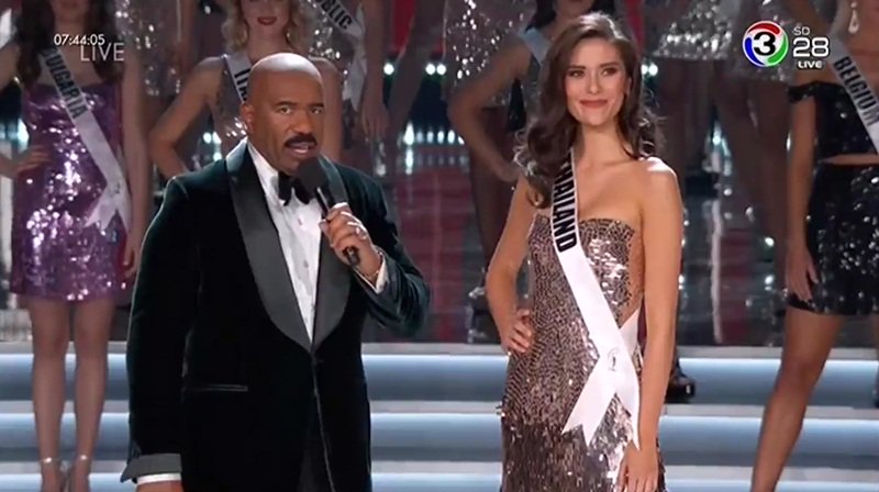 ThaiPBS's tweet photo. "มารีญา พูลเลิศลาภ" ตัวแทนสาวไทย เข้ารอบ 16 คนสุดท้ายในการประกวด "Miss Universe 2017" โดยได้รับการประกาศชื่อเป็นคนแรกในกลุ่มเอเชีย-แปซิฟิก #MissUniverse #THAILAND #ThaiPBS cr.ภาพช่อง3 https://t.co/NkdirsOHRe