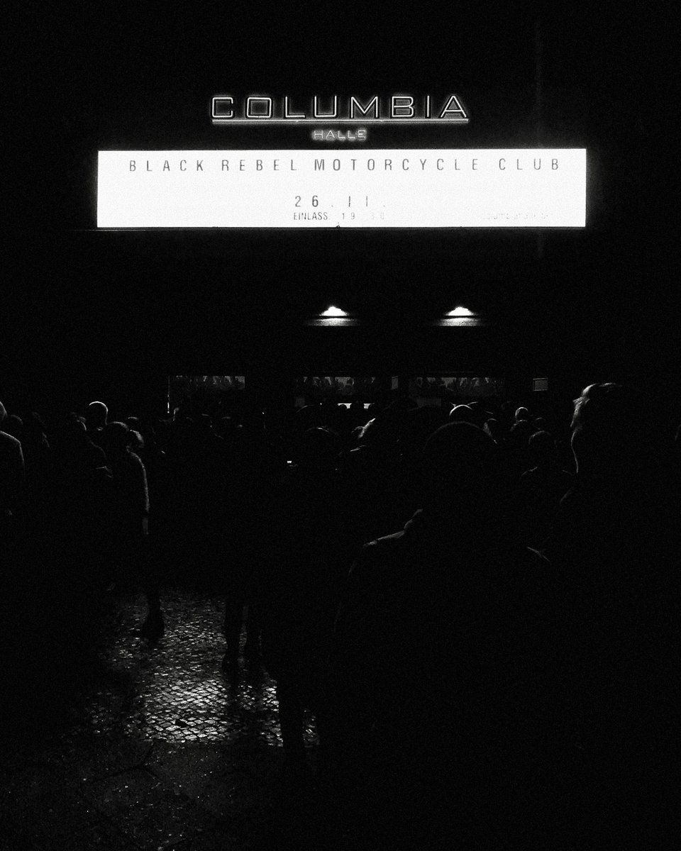 ByFireNY's tweet photo. GENERATION | Cool and dark. Exactly as it should be for the #blackrebelmotorcycleclub show here in #Berlin tonight. ⚫️ #columbiahalle #BRMC #whateverhappenedtomyrocknroll https://t.co/XHLF5PbQ43