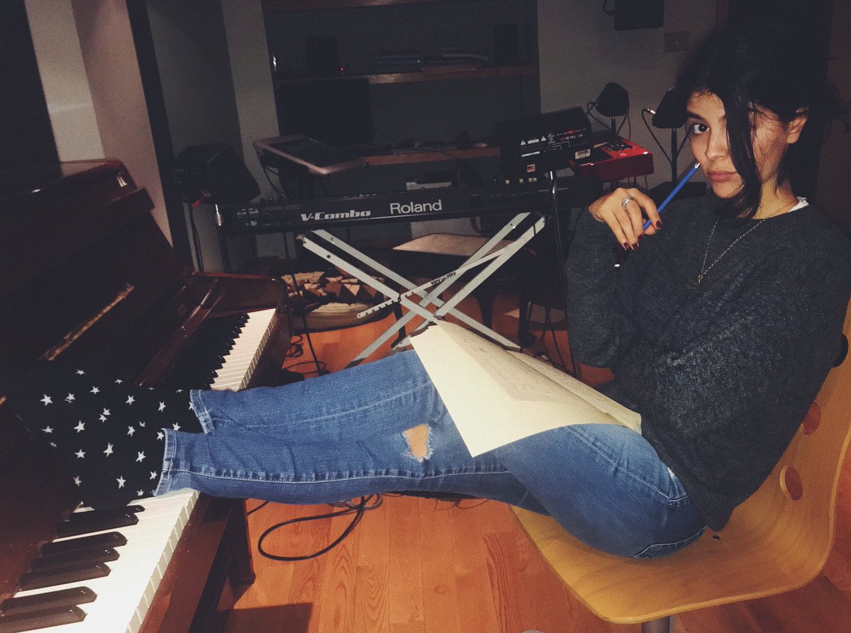 officialnikkiy's tweet photo. It’s not a phase mom 🙄🙄🙄🙄 https://t.co/45psbvaghr