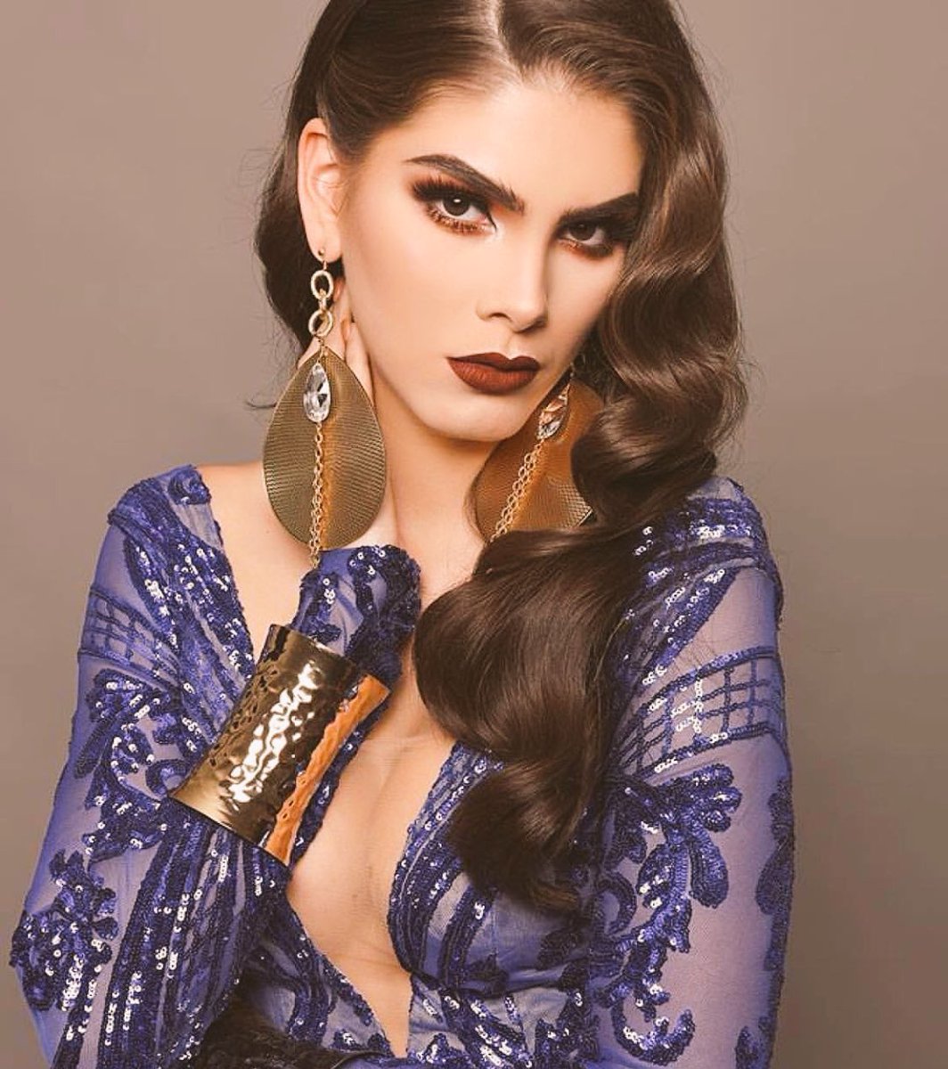 paulinasotog's tweet photo. #MissUniverse #Mexico RT! La corona le pertenece a esta belleza Mexicana y Sinaloense 👑💞 https://t.co/6iFmhASx99