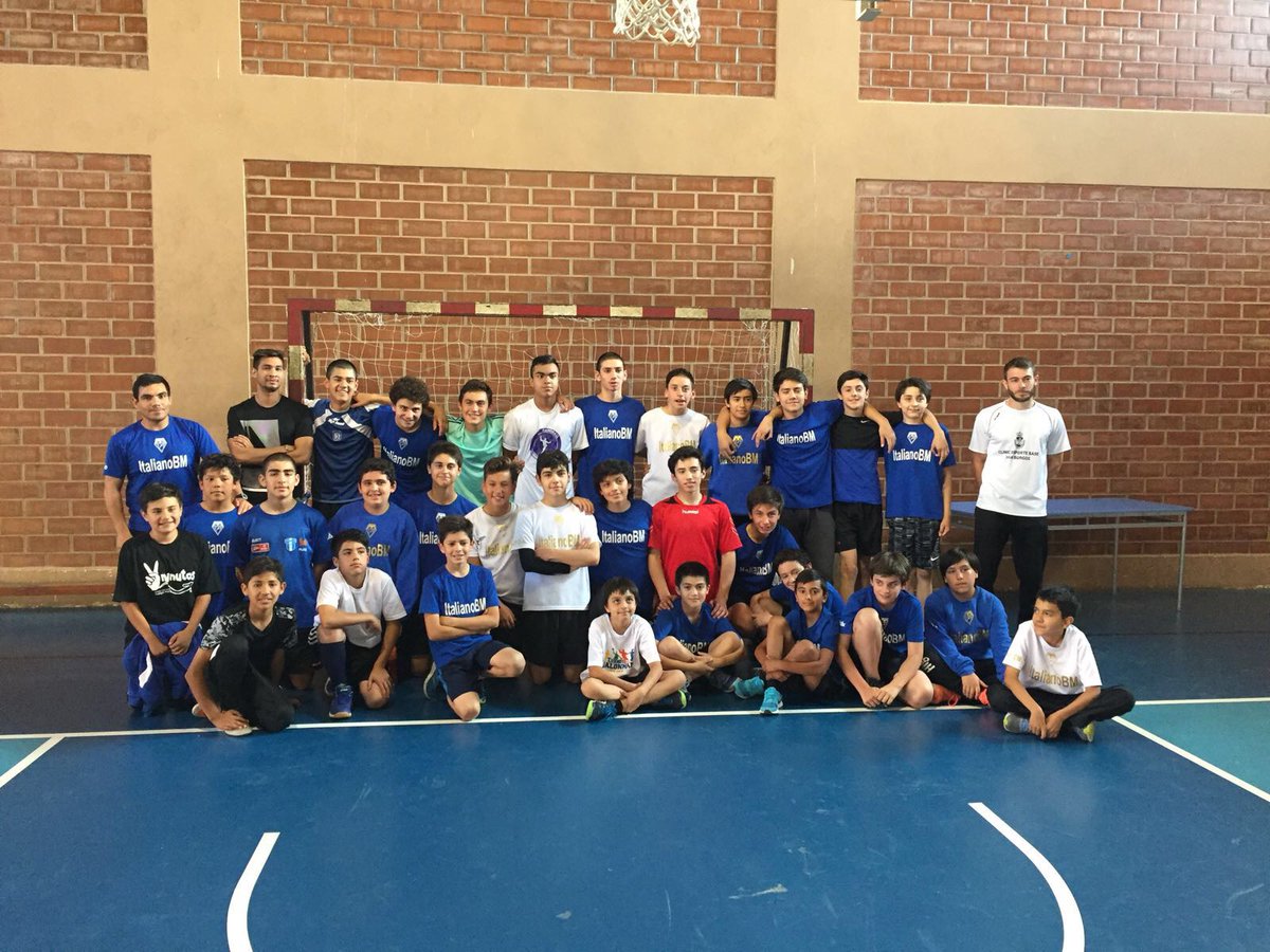 italianobm's tweet photo. Concentracion de categoria infantil de italianobm con miras al TIMM 2017.
Vamos italiano!!!!! https://t.co/8iO0bsy1rb