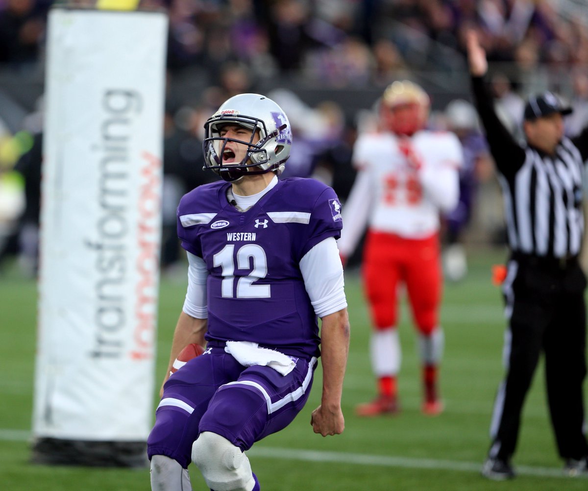 LFPress's tweet photo. One is never enough. Mustangs already talking repeat https://t.co/bsPbFHIYSO #VanierCup2017 #ldnont https://t.co/qa8ERr6VBN