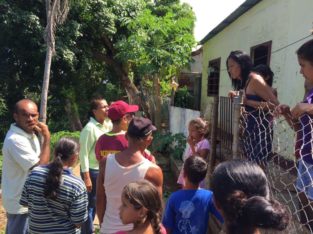 JCbetancourt72's tweet photo. con nuestra gente en el sector  Morillo escuchando y atendiendo sus necesidades https://t.co/voG1G0S9k7