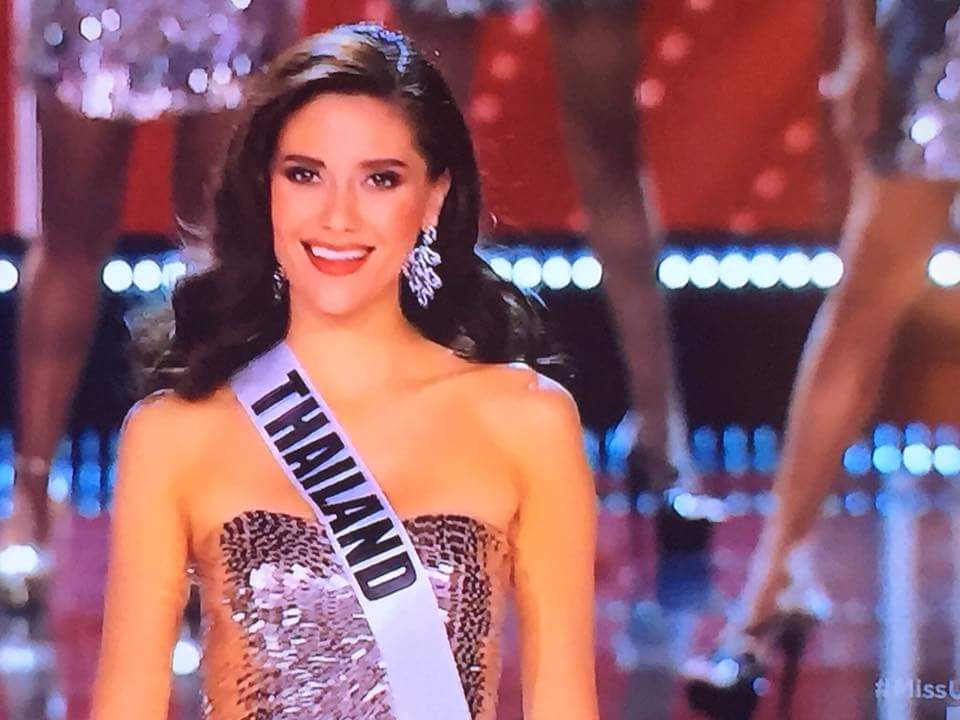 Panilluzz's tweet photo. Go go my girl!!!!! #MissUniverse #THAILAND https://t.co/reMxj0aiHS