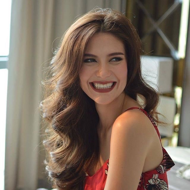 FaiiNitcharee's tweet photo. Love your smile Maria Poonlertlarp #THAILAND  #MissUniverse https://t.co/7OKJq0iEoj