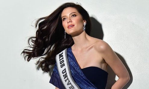 IamPimpiiTt's tweet photo. งานก็ต้องทำ โหวตก็ต้องโหวต โอ้ยยย จื่นเต้นน #MissUniverse #Thailand https://t.co/OYWdw1mwRf