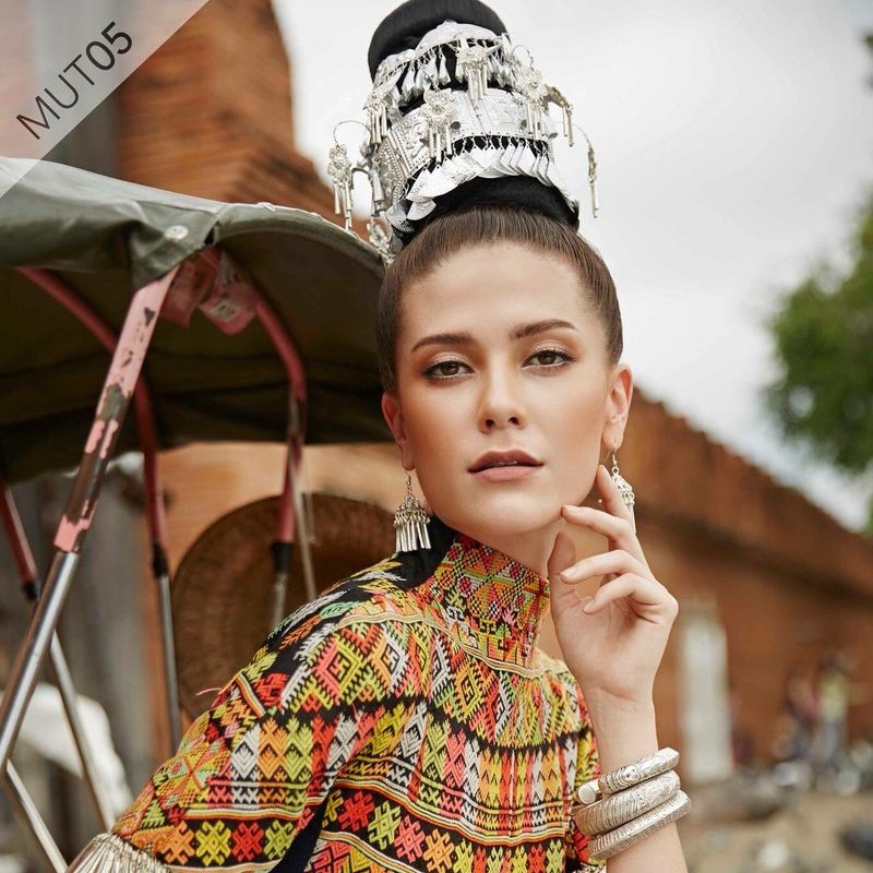 auttaaa's tweet photo. จะอยู่ในชุดไหนก็สวยหมด เพราะนี่คือมารีญา ไทยแลนนนนนนนนนนนนนนด์

#MissUniverse #THAILAND https://t.co/rUJTsN3HO7
