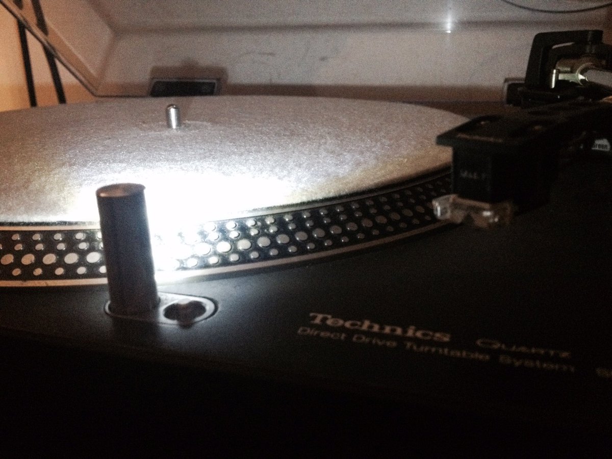deck_doctor's tweet photo. Ultra bright ice white LED mod to pop-up light
#Technics1210 #1210 #ledconversion #dj #decks #deck_doctor https://t.co/yL8dTog3Bd