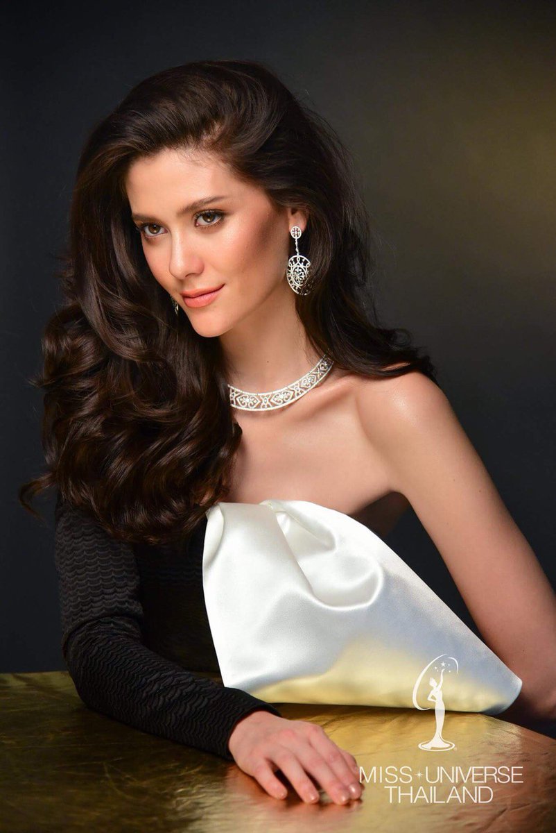 pinkaew_w's tweet photo. beautiful #MissUinverse  #THAILAND 👑👑 https://t.co/ajii6kzUob
