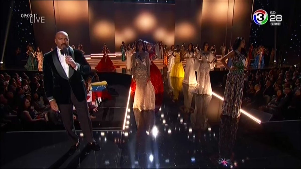 js100radio's tweet image. Vote กันต่อครับ!! ทวีตและรีทวีต หรือ missuniverse.votenow.tv

ระหว่างการเดินรอบชุดราตรี (รอบ 10 คนสุดท้าย) #MissUniverse #Thailand