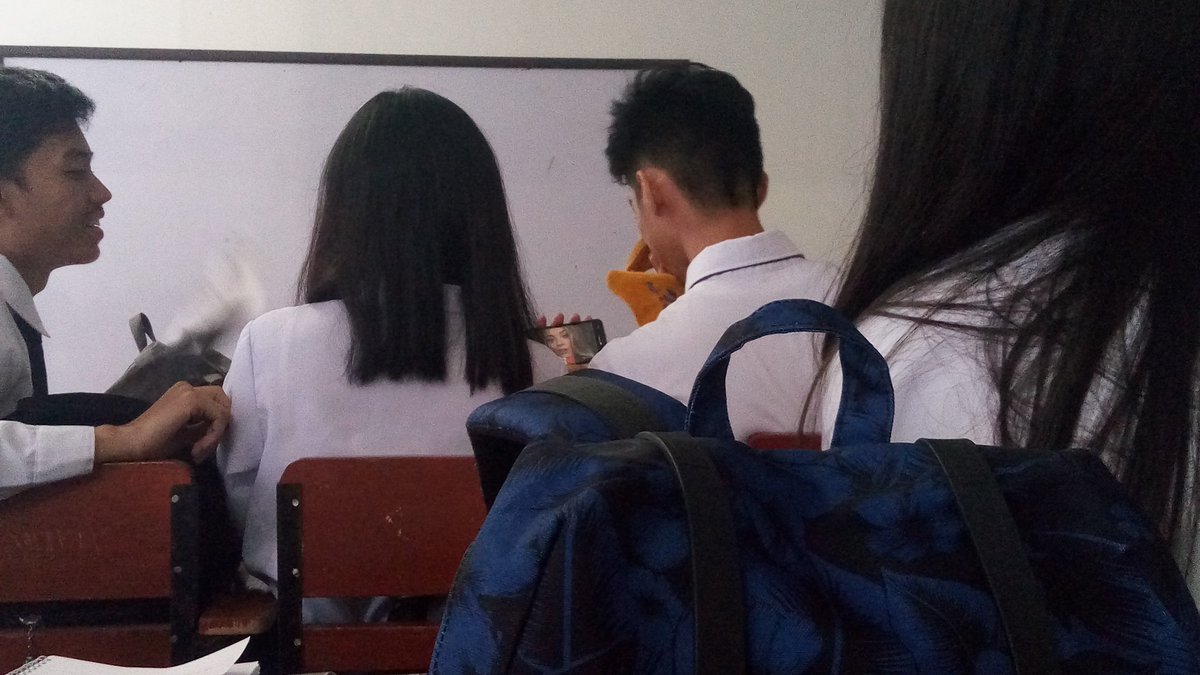 ablscrtz's tweet photo. Acads is layf but Miss U is layfer #MissUniverse #PhiIippines https://t.co/fYhEBsP8aS