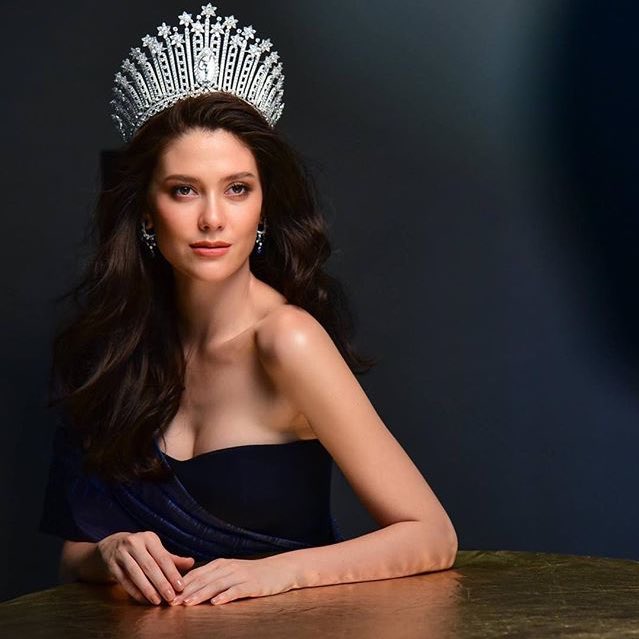 PloyTitapa's tweet photo. ไม่มีกระจิตกระใจทำไรหล่ะ ทวิตรัวๆ
#MissUniverse #THAILAND https://t.co/Wsctv4qXnE